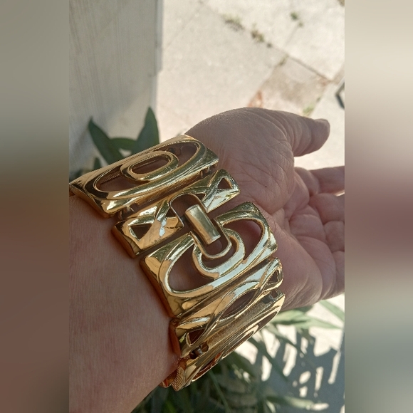 Kenneth Lane Signed Gold Tone VTG Oval Panel Link Heavy Statement Bracelet - Picture 8 of 15